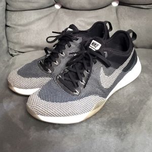 Nike running sneakers women's 8